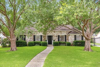 11003 Olympia Dr, Houston, TX 77042