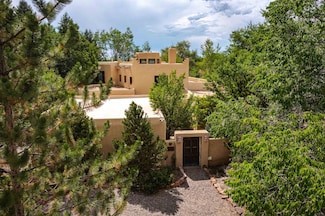 314 Spruce Ln, Taos, NM 87571