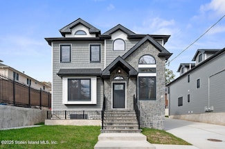 5639 Amboy Rd, Staten Island, NY 10309