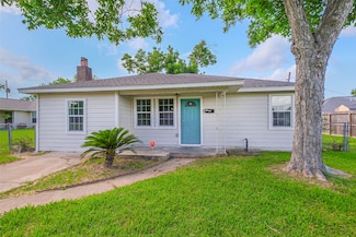 3313 Chestershire Dr, Pasadena, TX 77503