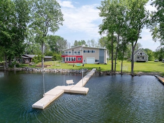 99 Wallys Point Rd, South Hero, VT 05486