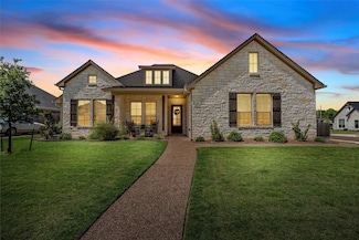 740 Whirlaway Rd, Hewitt, TX 76643
