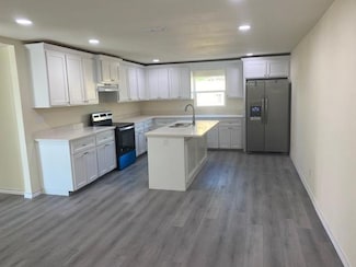 202 W Jefferson St, Port Isabel, TX 78578