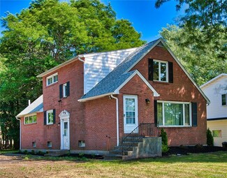4065 David Rd, Buffalo, NY 14221