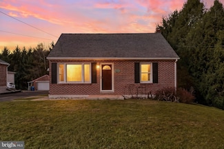 127 Church St, Seven Valleys, PA 17360