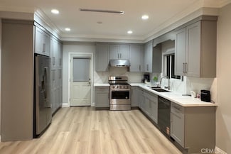 500 N Resh Place Unit B, Anaheim, CA 92805