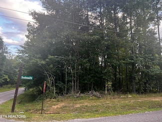 221 Thrushwood Dr, Crossville, TN 38558