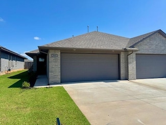 905 Coles Creek, Yukon, OK 73099