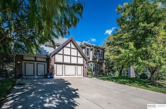 16606 Mason St, Omaha, NE 68118