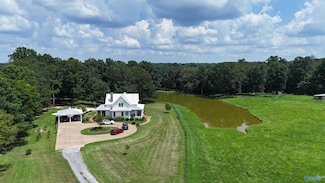 385 Snider Rd, Guntersville, AL 35976