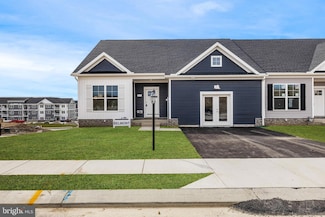 272 Ridgeview Ln Unit 45, Hanover, PA 17331