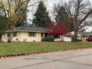 2602 Carlyle Dr, Kalamazoo, MI 49008