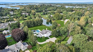 344 Great Plains Rd, Southampton, NY 11968