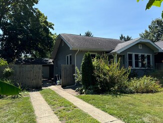 2215 College Ave, Terre Haute, IN 47803