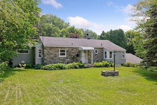 4109 W 84th St, Bloomington, MN 55437