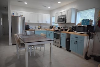 1331 NW 3rd St, Delray Beach, FL 33444