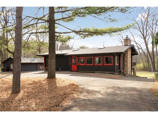 1099 Willow Dr, Wayzata, MN 55391