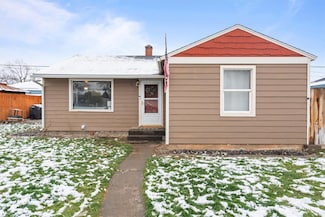 71 Ivy St NE, Ephrata, WA 98823