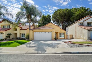 2125 Snowberry Ct, Simi Valley, CA 93063