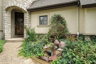 2144 Lillian Ln, Lisle, IL 60532
