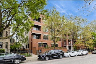 934 W Cuyler Ave Unit 2D, Chicago, IL 60613
