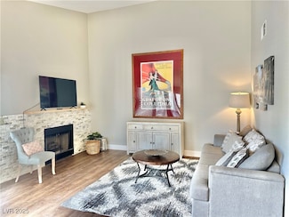 2716 Lodestone Dr, Las Vegas, NV 89117