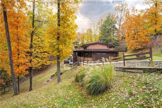 1614 Ridgeview Rd, Charleston, WV 25314