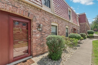 1292 Pennsbury Blvd Unit 454, Pittsburgh, PA 15205