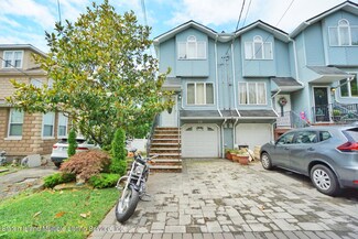 22 Bishop St, Staten Island, NY 10306