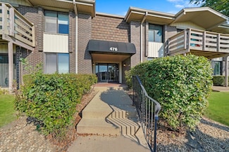 476 Raintree Ct Unit 1B, Glen Ellyn, IL 60137