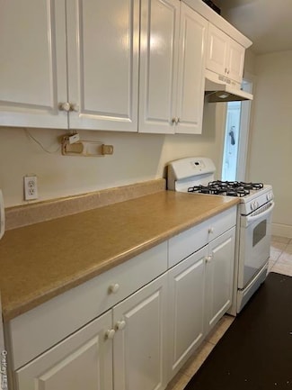 299 Linden Ave, Westbury, NY 11590