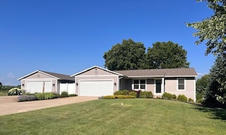 2138 Rozell Dr, Middleville, MI 49333