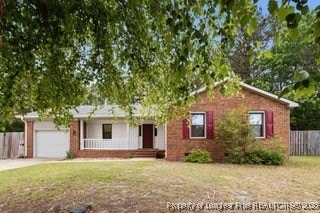 2004 Lakebarry Cir, Fayetteville, NC 28304