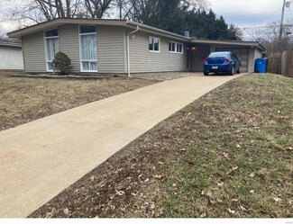 990 Robinwood Dr, Florissant, MO 63033