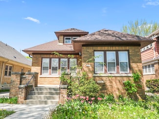 3025 N 44th St, Milwaukee, WI 53210