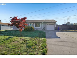 18200 S Christine Ct, Oregon City, OR 97045