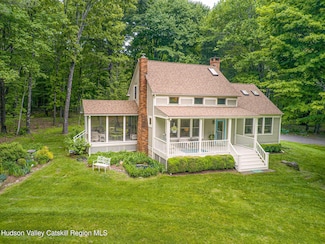 58 Peak Rd, Stone Ridge, NY 12484