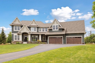 4765 Augusta St, Mound, MN 55364
