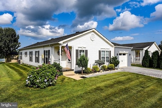 6 Hillsdale Ct, Stafford Township, NJ 08050