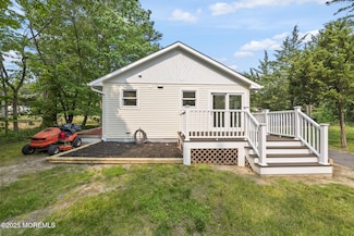 25 Cassville Rd, Jackson, NJ 08527