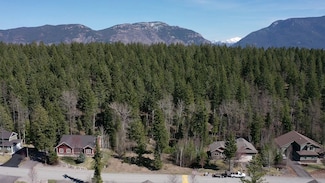 248 Oakmont Loop, Columbia Falls, MT 59912