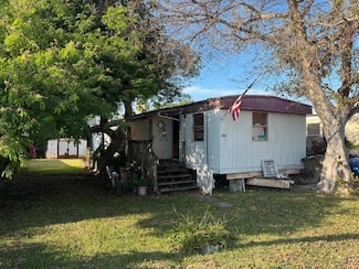 A33 8th Ave, Stock Island, FL 33040