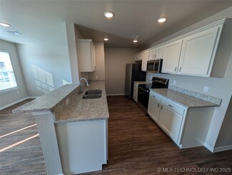 3332 Little John Dr, Durant, OK 74701