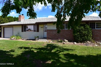6513 W Chestnut Ave, Yakima, WA 98908