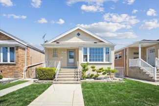 6039 S Narragansett Ave, Chicago, IL 60638