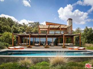 22575 Monte Vista Dr, Topanga, CA 90290