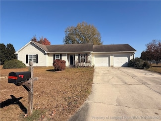 203 Cypress Dr, Raeford, NC 28376