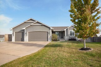 1924 E Teak Ct, Andover, KS 67002