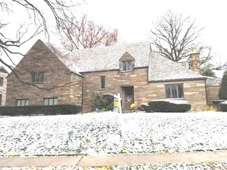 21 Wellington Dr, Pittsburgh, PA 15229