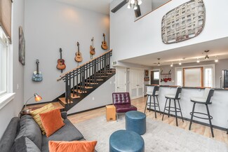 807 18th Ave S Unit 414, Nashville, TN 37203